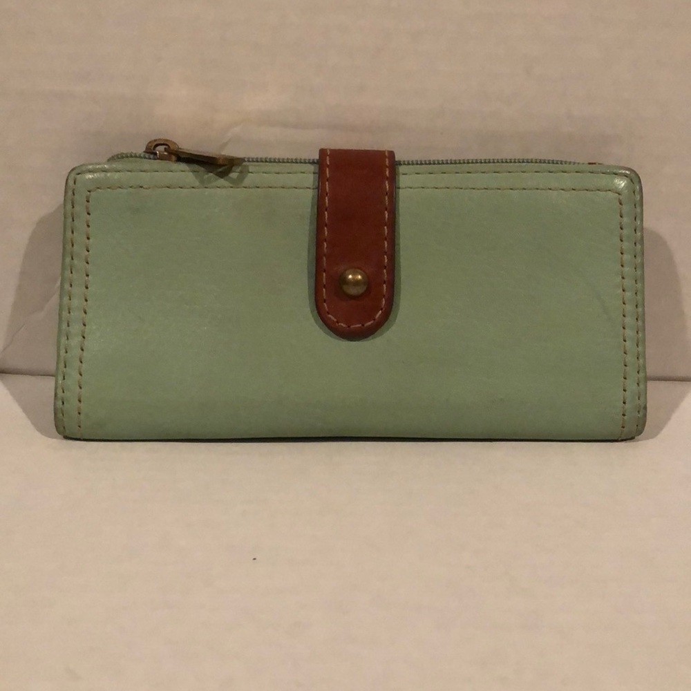 Fossil wallet